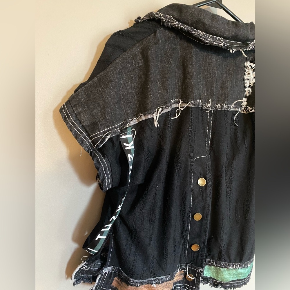 TUZKI Raw Edge Distressed Denim Top Black Jacket Vest - Picture 10 of 13